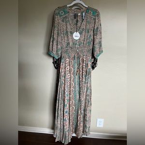 Spell Gypsy Renew UT Boho Blossom gown in sage size Small BNWT
